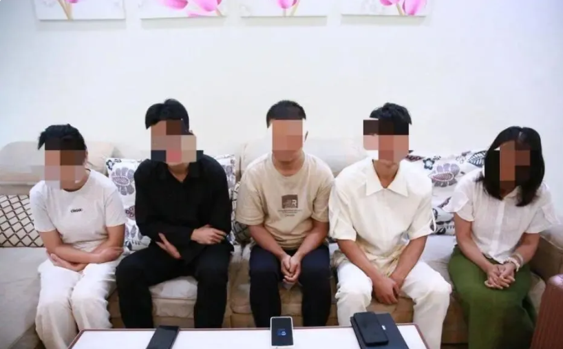 7 ��� 1040 ����