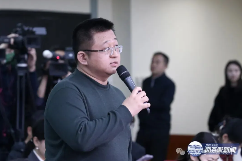 ����4��2���ٿ�����